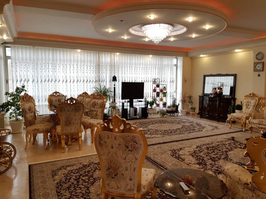 رهن کامل آپارتمان در تهران اشرفی 160 متر