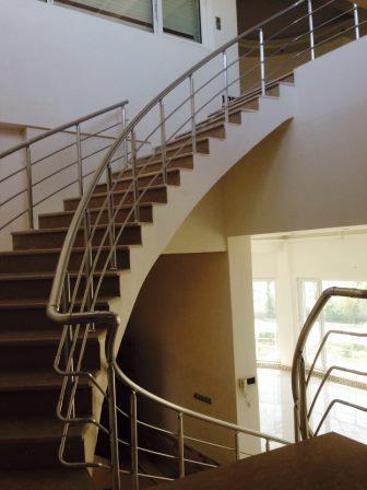 فروش ویلا گیلان زیبا کنار 828متر