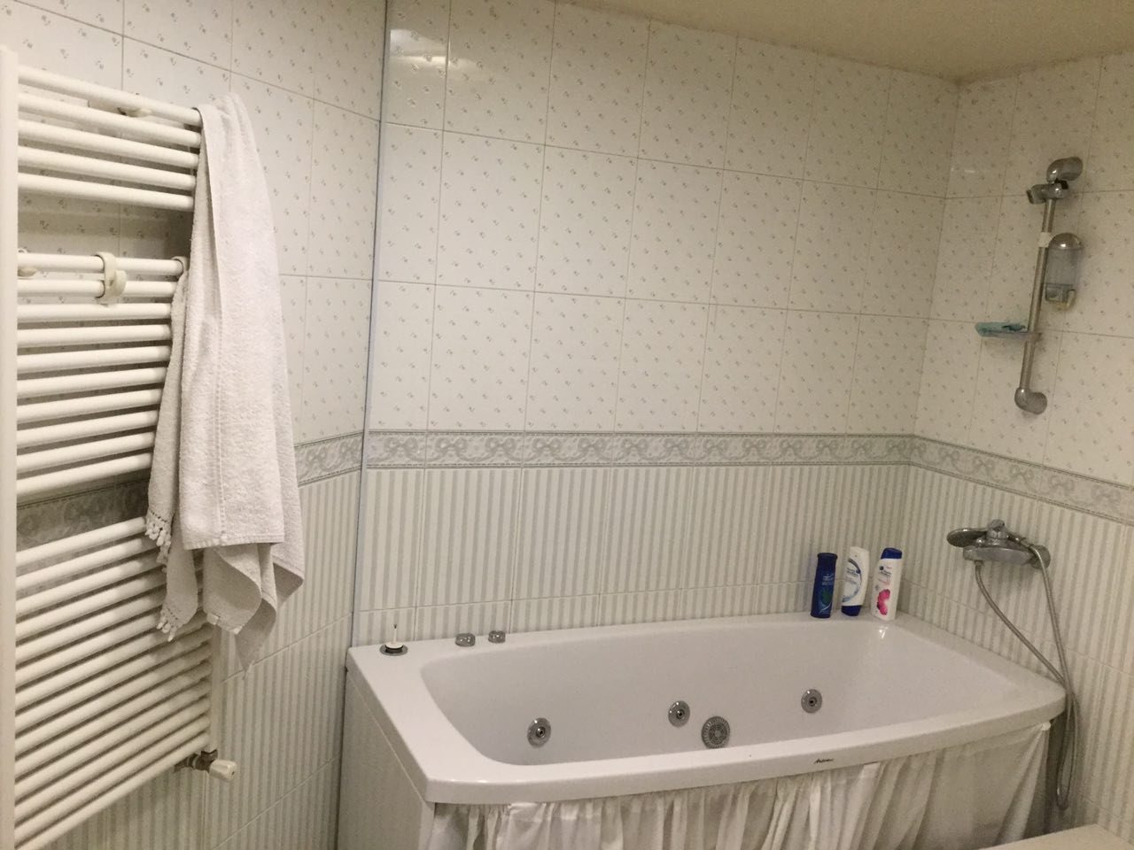 اجاره آپارتمان مبله به خارجی در اقدسیه تهران